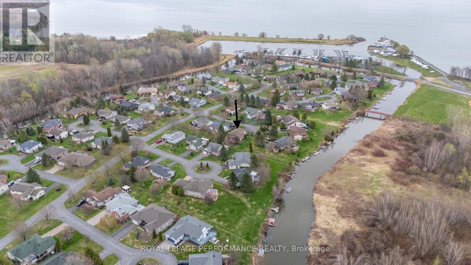 6263 Macdonald Court Property Photo 3