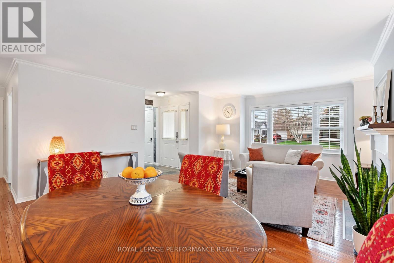 6263 Macdonald Court Property Photo 8