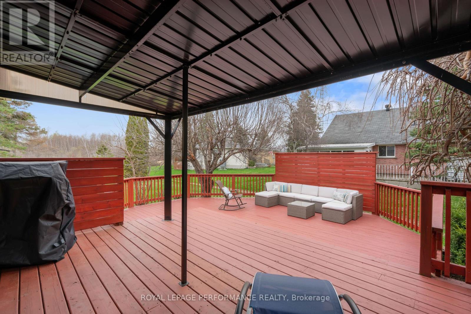 6263 Macdonald Court Property Photo 20