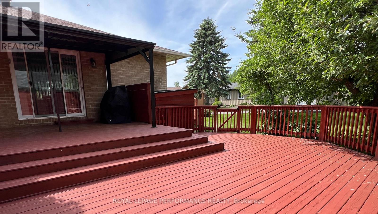 6263 Macdonald Court Property Photo 21