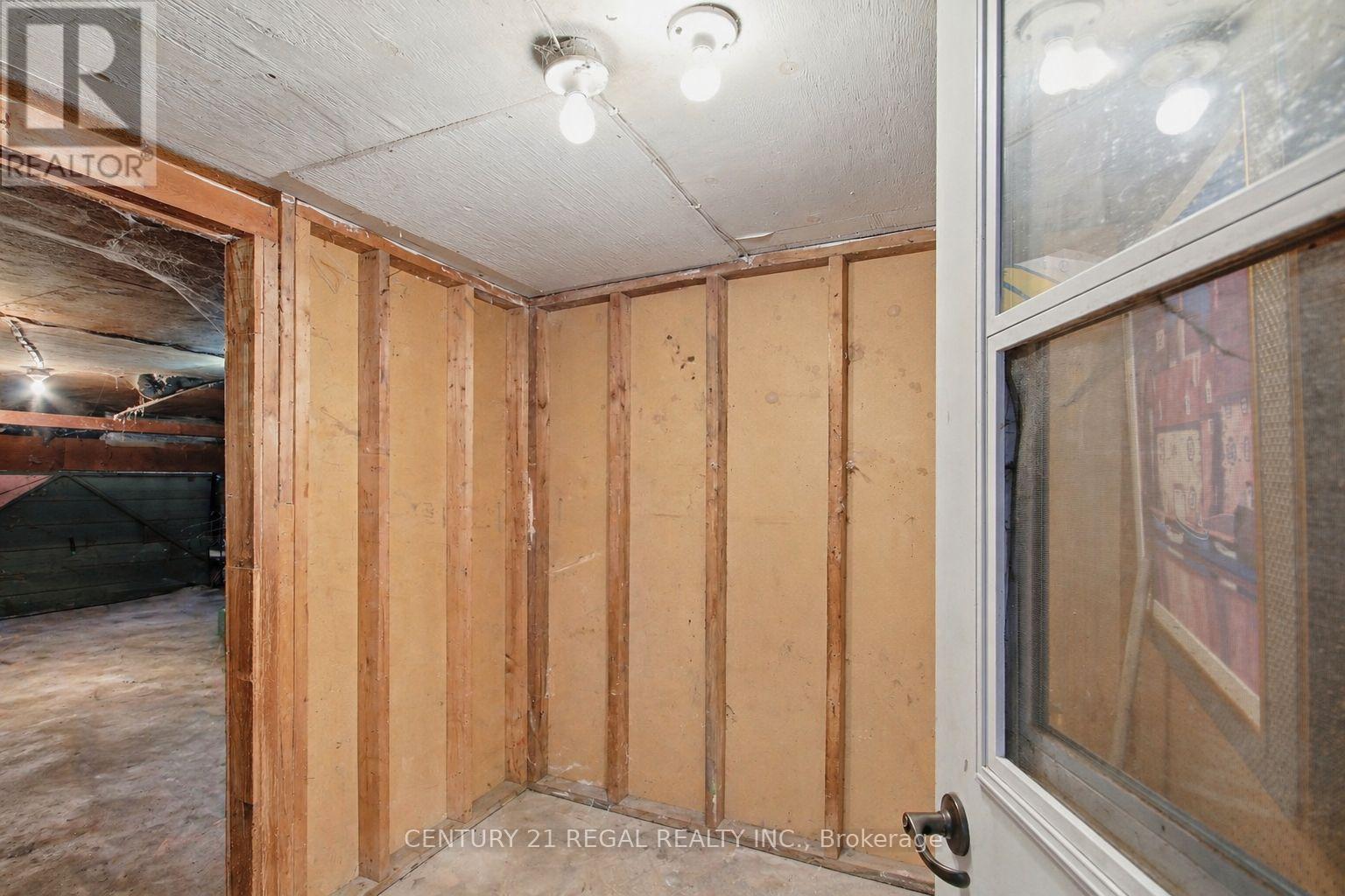 1111 North Baptiste Lake Road N Property Photo 31