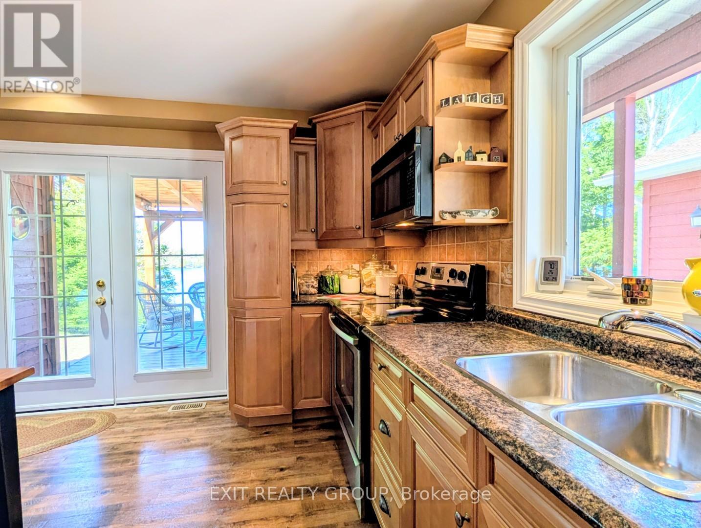 2639 Weslemkoon Lake Road Property Photo 10