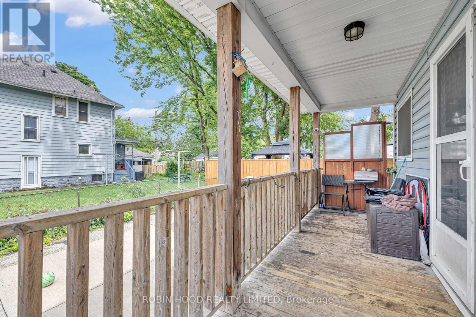 406 Glengarry Avenue Property Photo 14