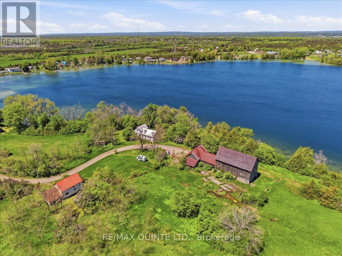 115 Gibson Road Photo de la propriété 1