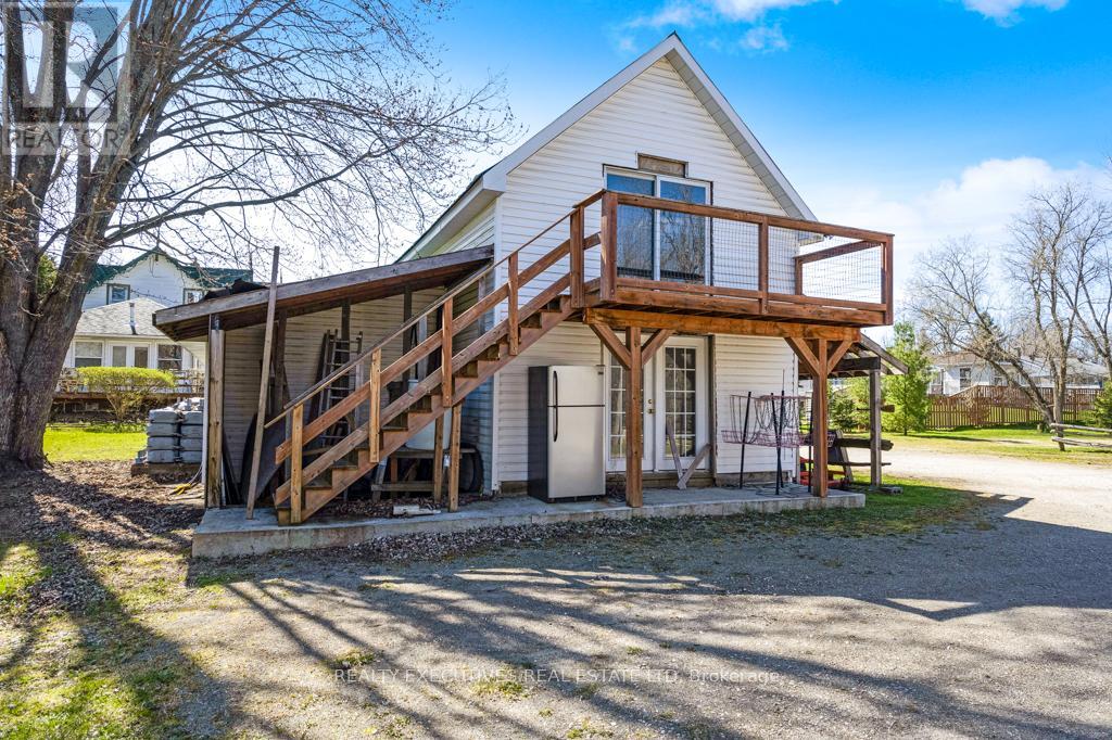 21 Craig Street Property Photo 12