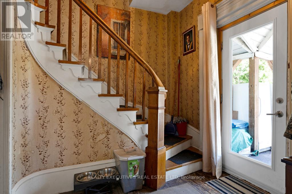 21 Craig Street Property Photo 31