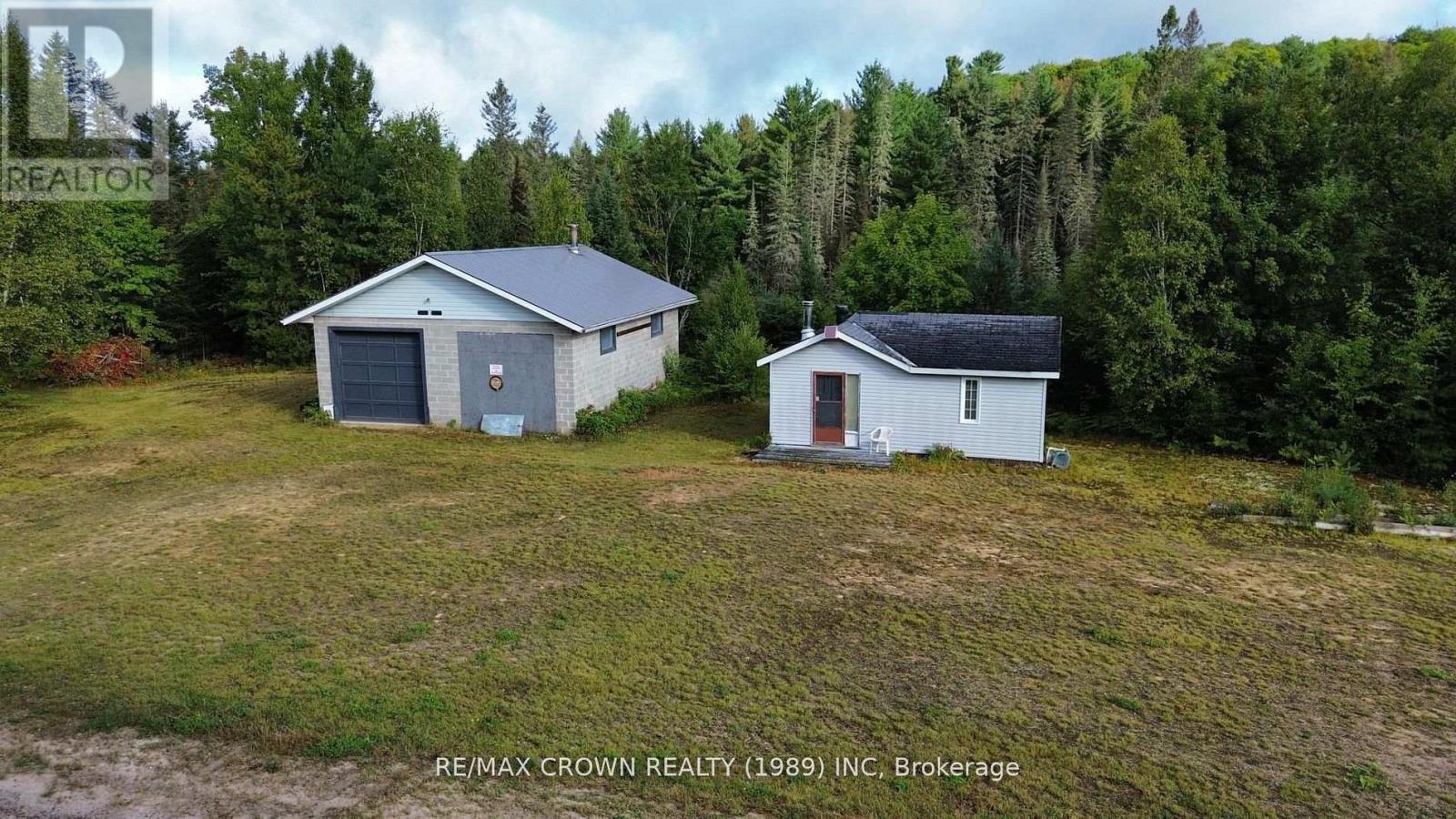 212 Weiler Line Property Photo 3