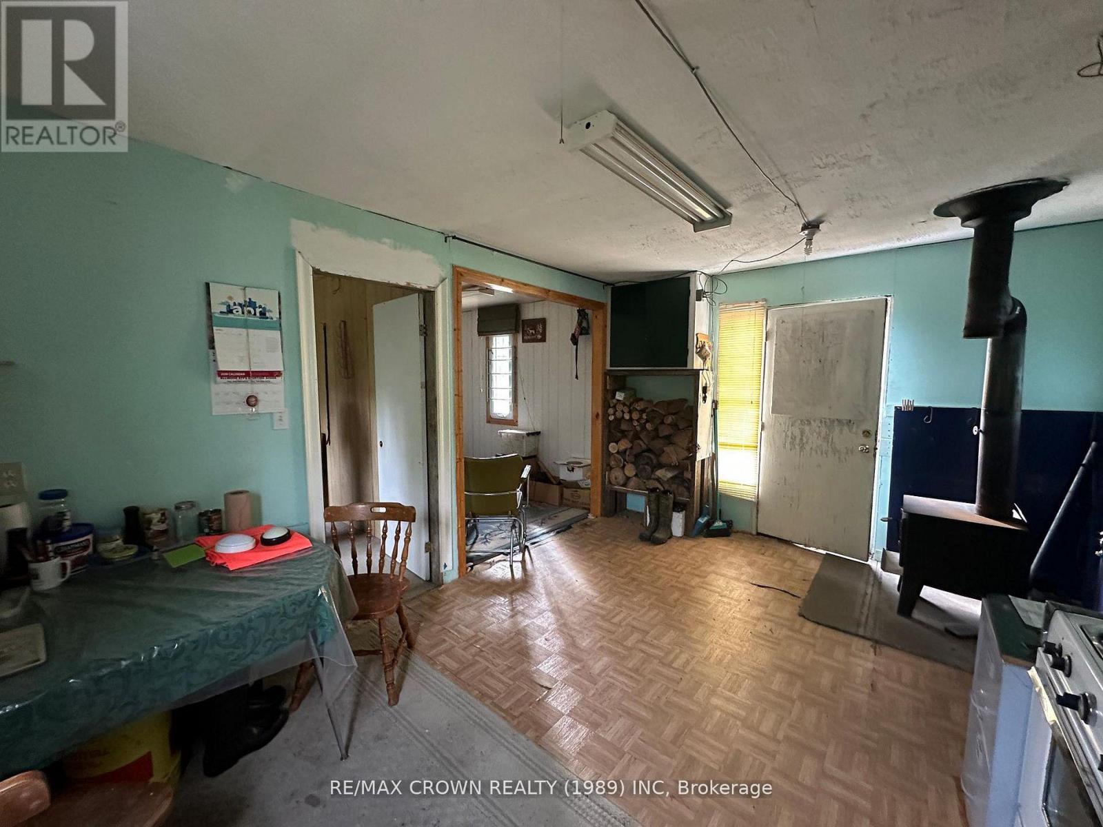 212 Weiler Line Property Photo 11