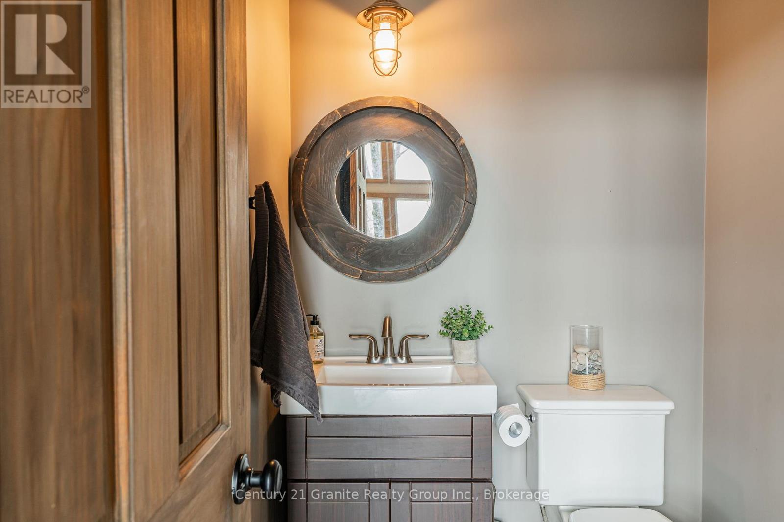 1277 Grace Road Property Photo 12