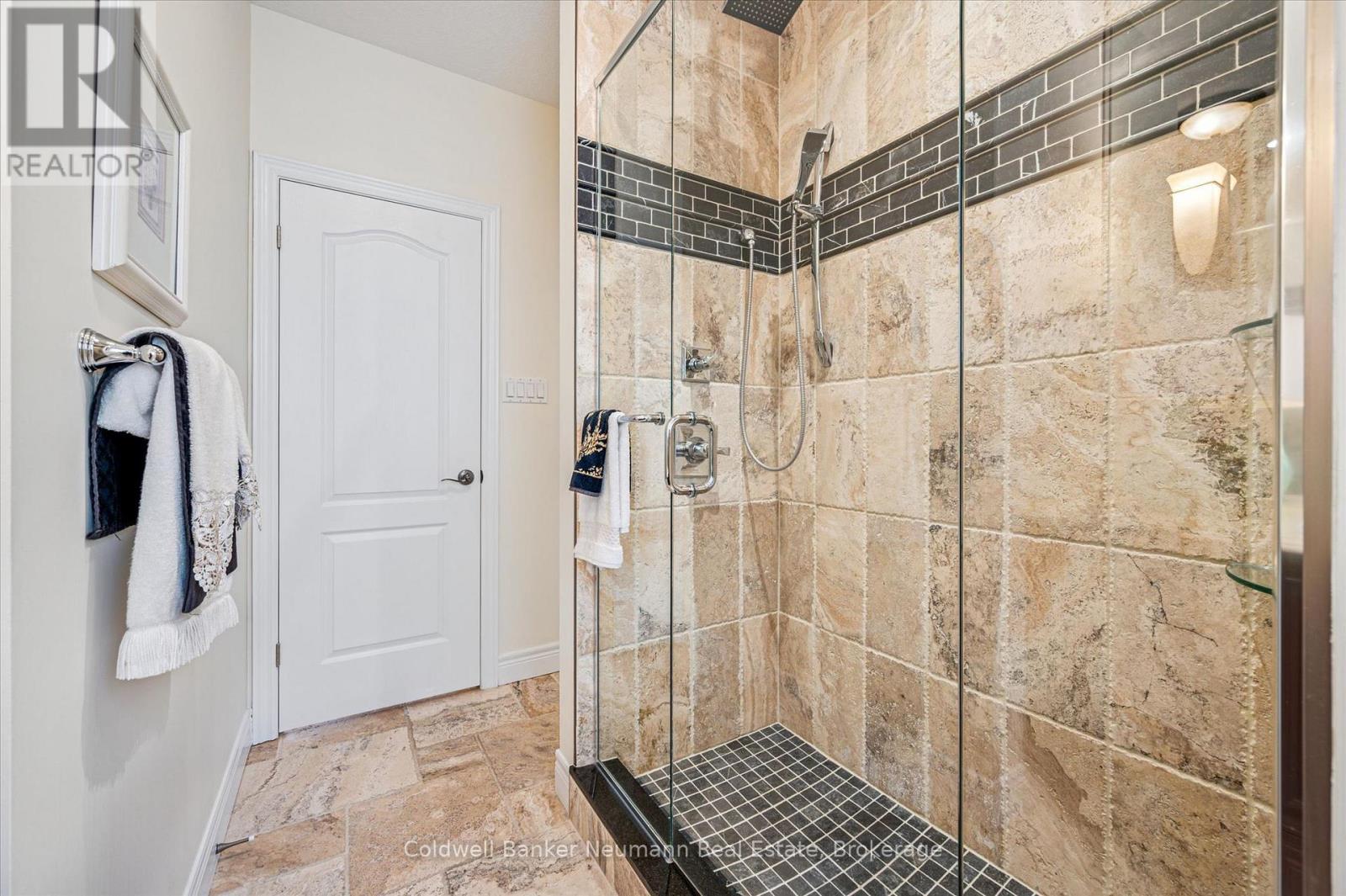 20 - 255 Summerfield Drive Property Photo 11