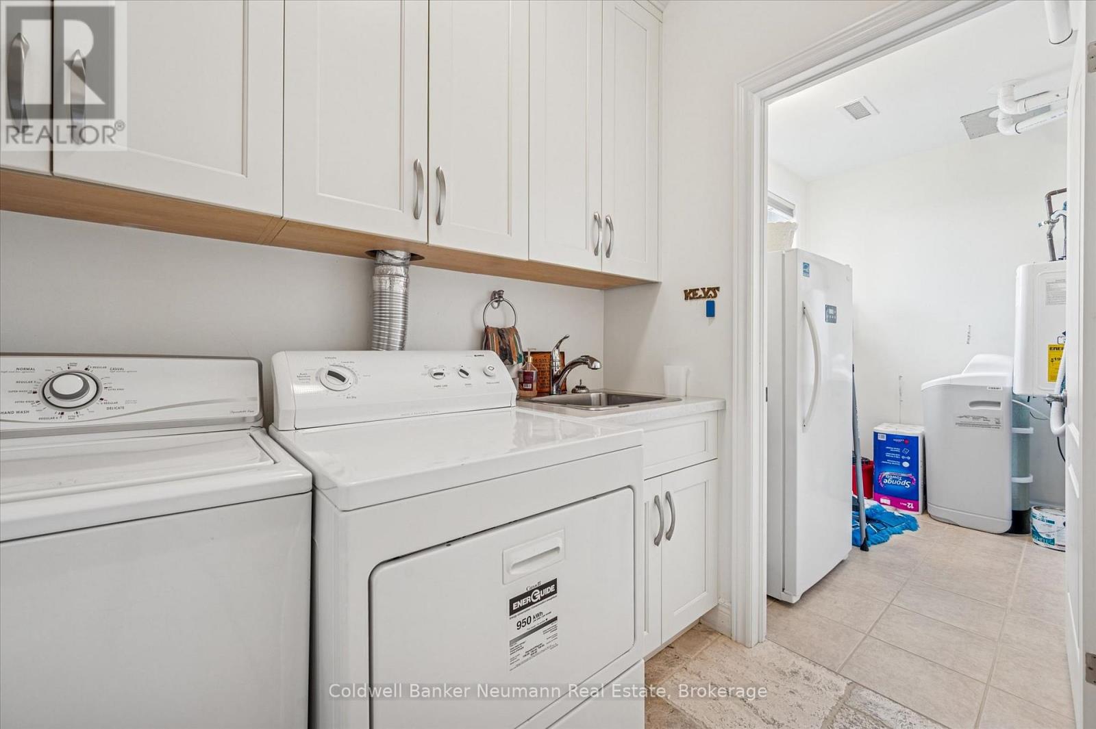 20 - 255 Summerfield Drive Property Photo 30