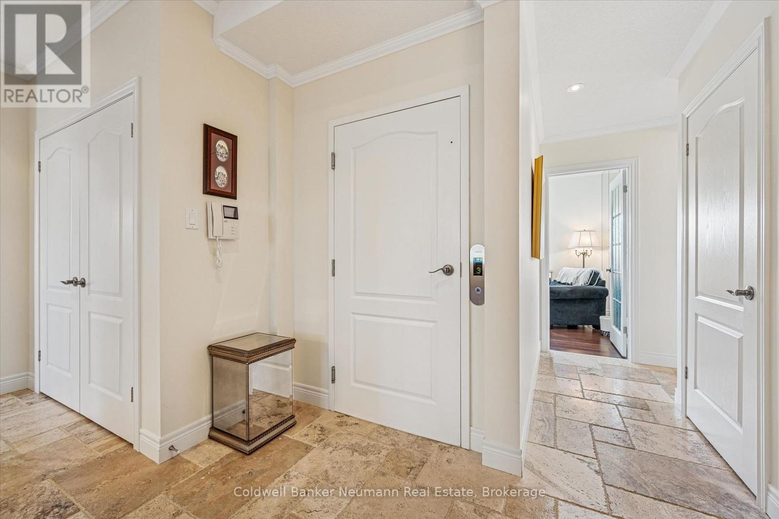 20 - 255 Summerfield Drive Property Photo 31