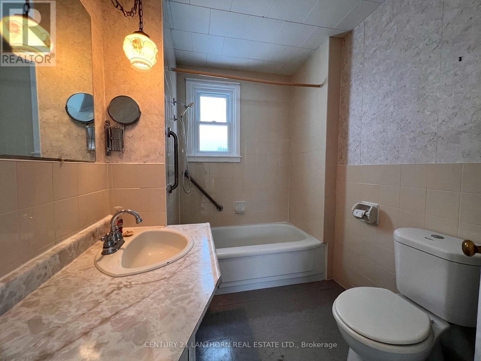 1205 County Road 18 Road Property Photo 6