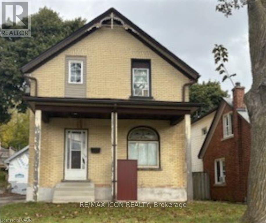 138 Courtland Avenue E Photo de la propriété 1