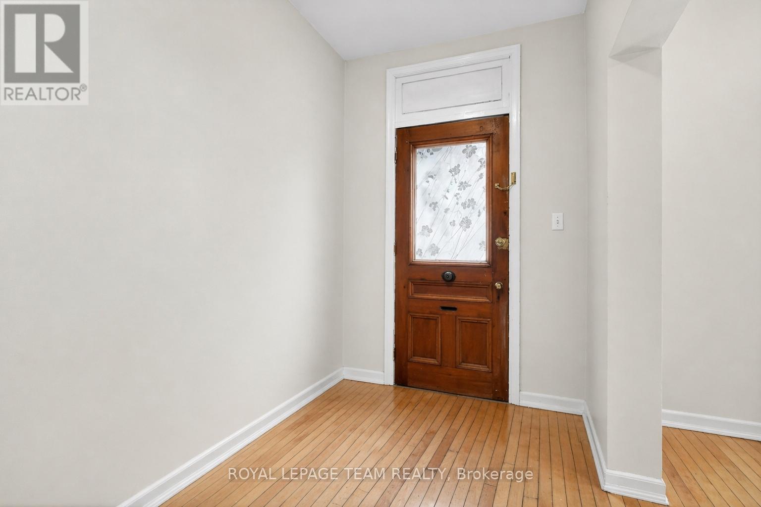 8 Lewis Street Property Photo 3