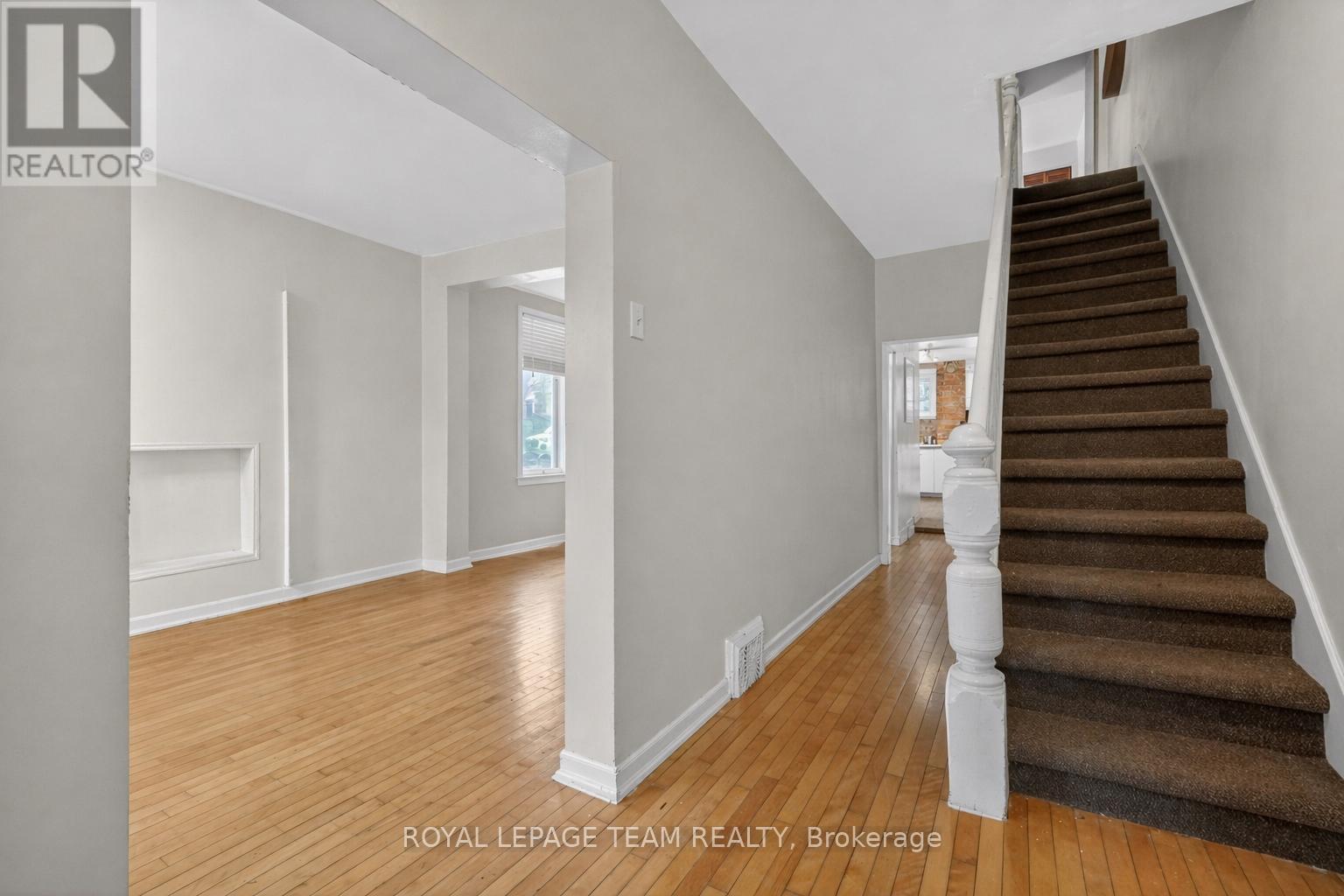 8 Lewis Street Property Photo 4