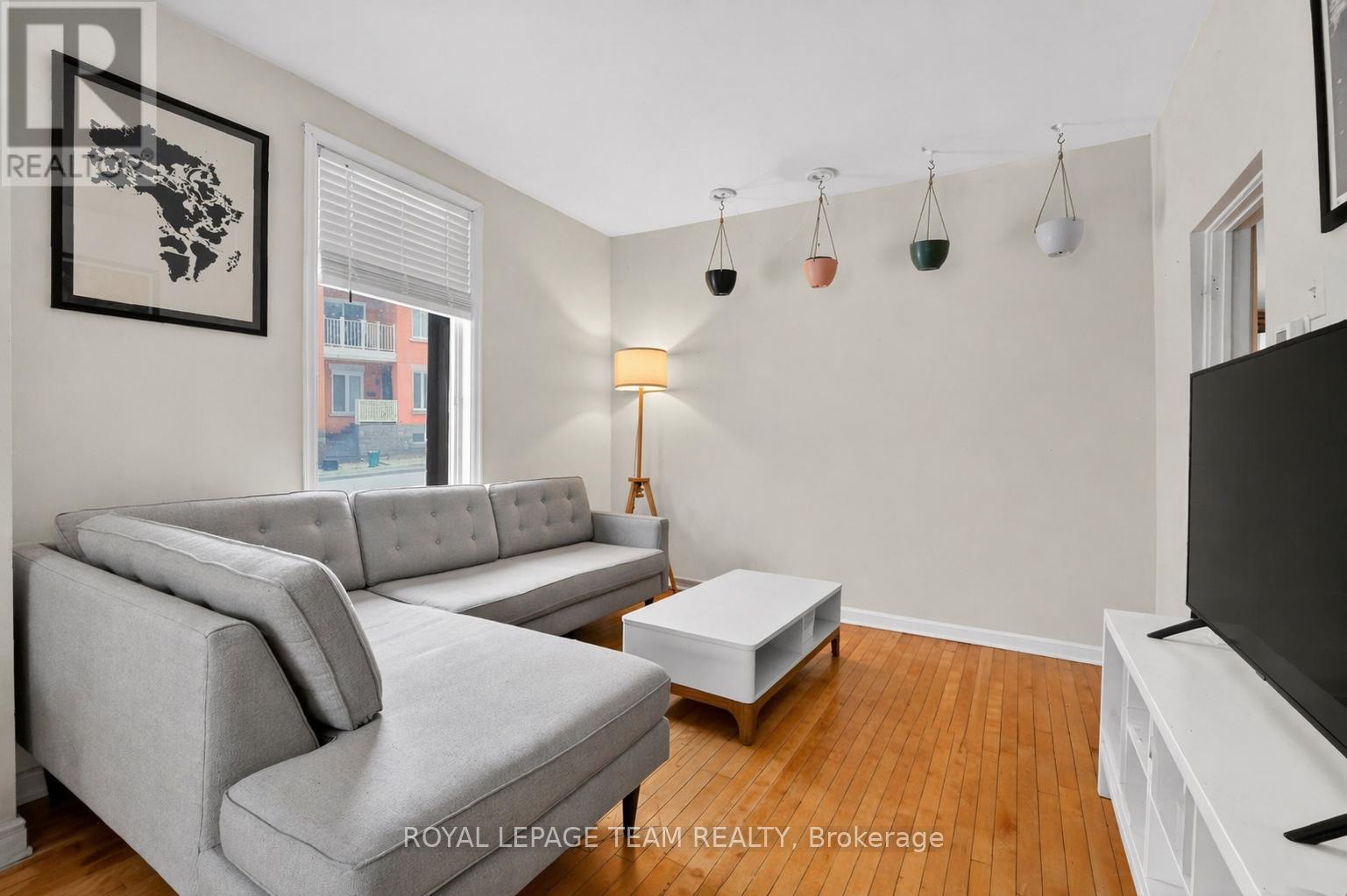 8 Lewis Street Property Photo 6
