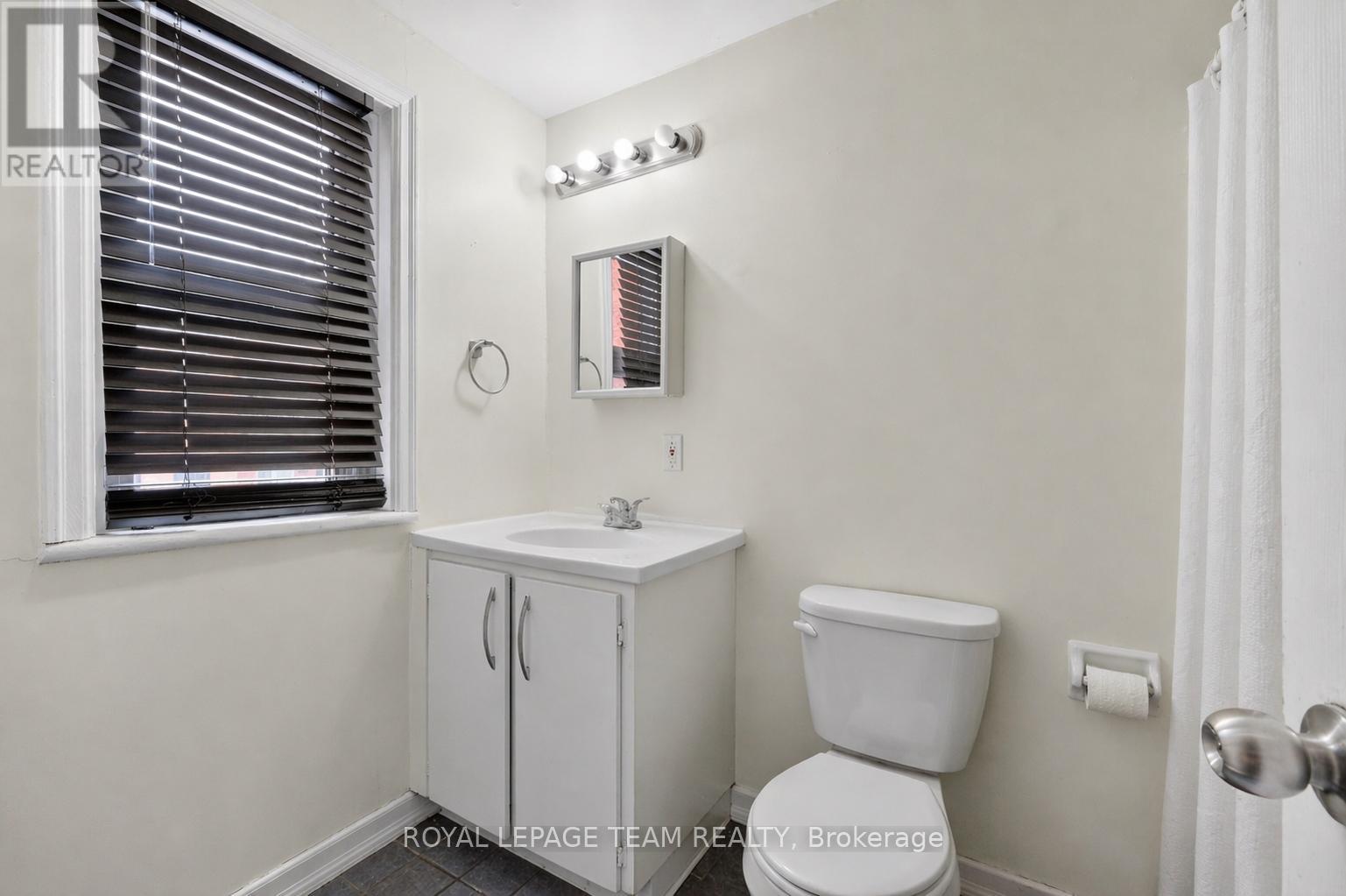 8 Lewis Street Property Photo 8