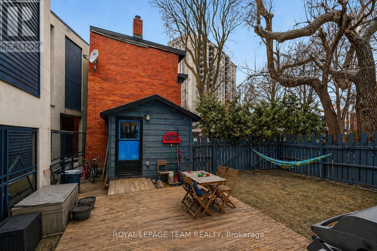 8 Lewis Street Property Photo 15