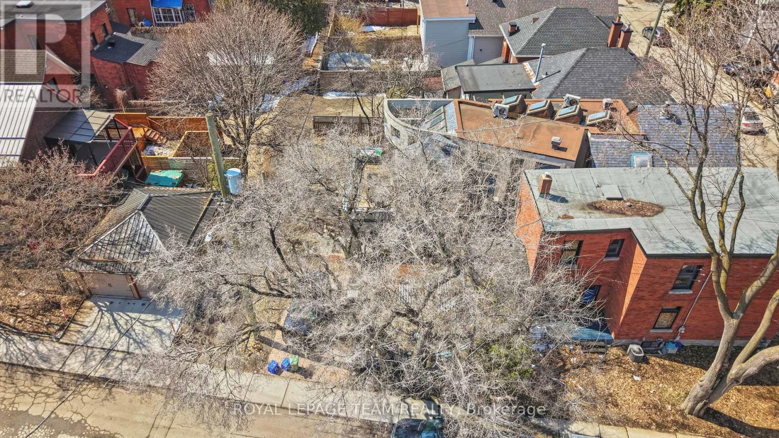 8 Lewis Street Property Photo 37