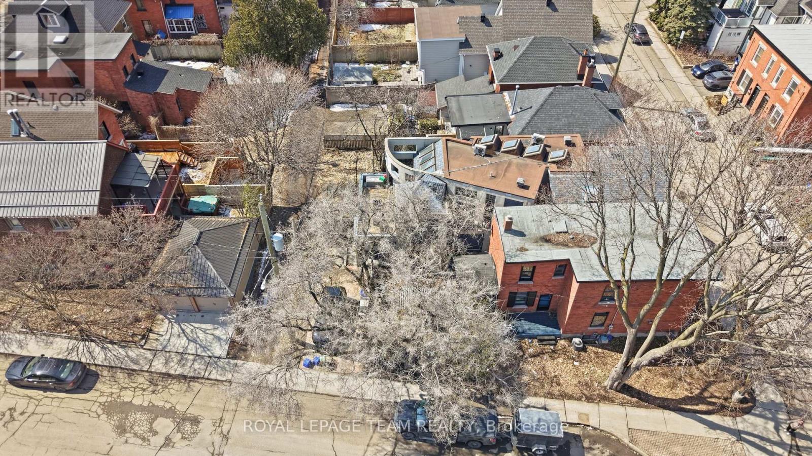 10 Lewis Street Property Photo 18