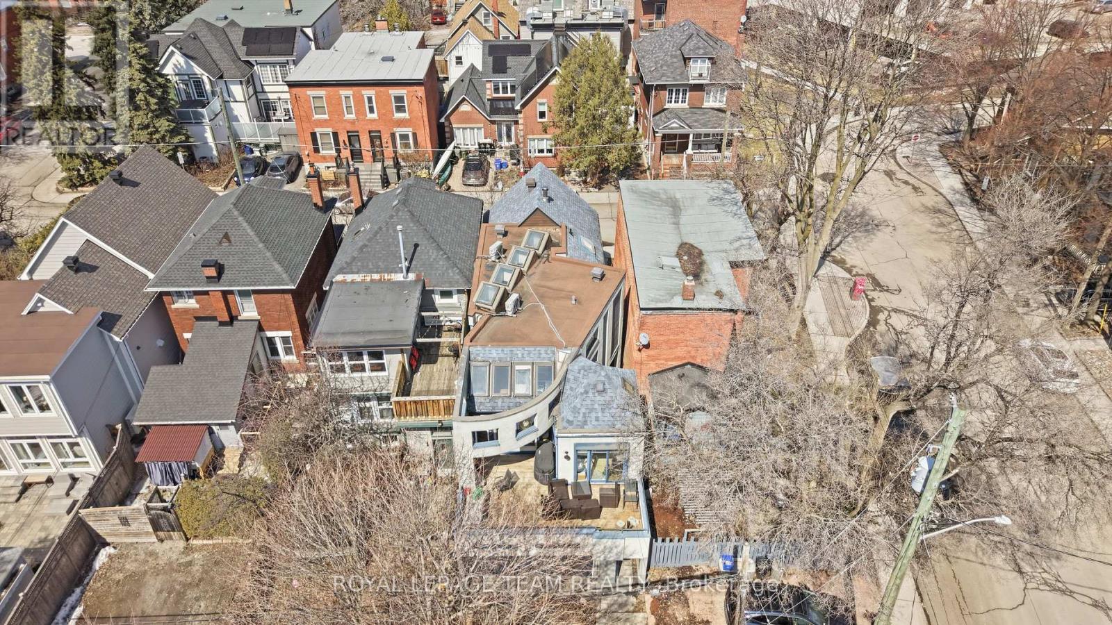 10 Lewis Street Property Photo 40