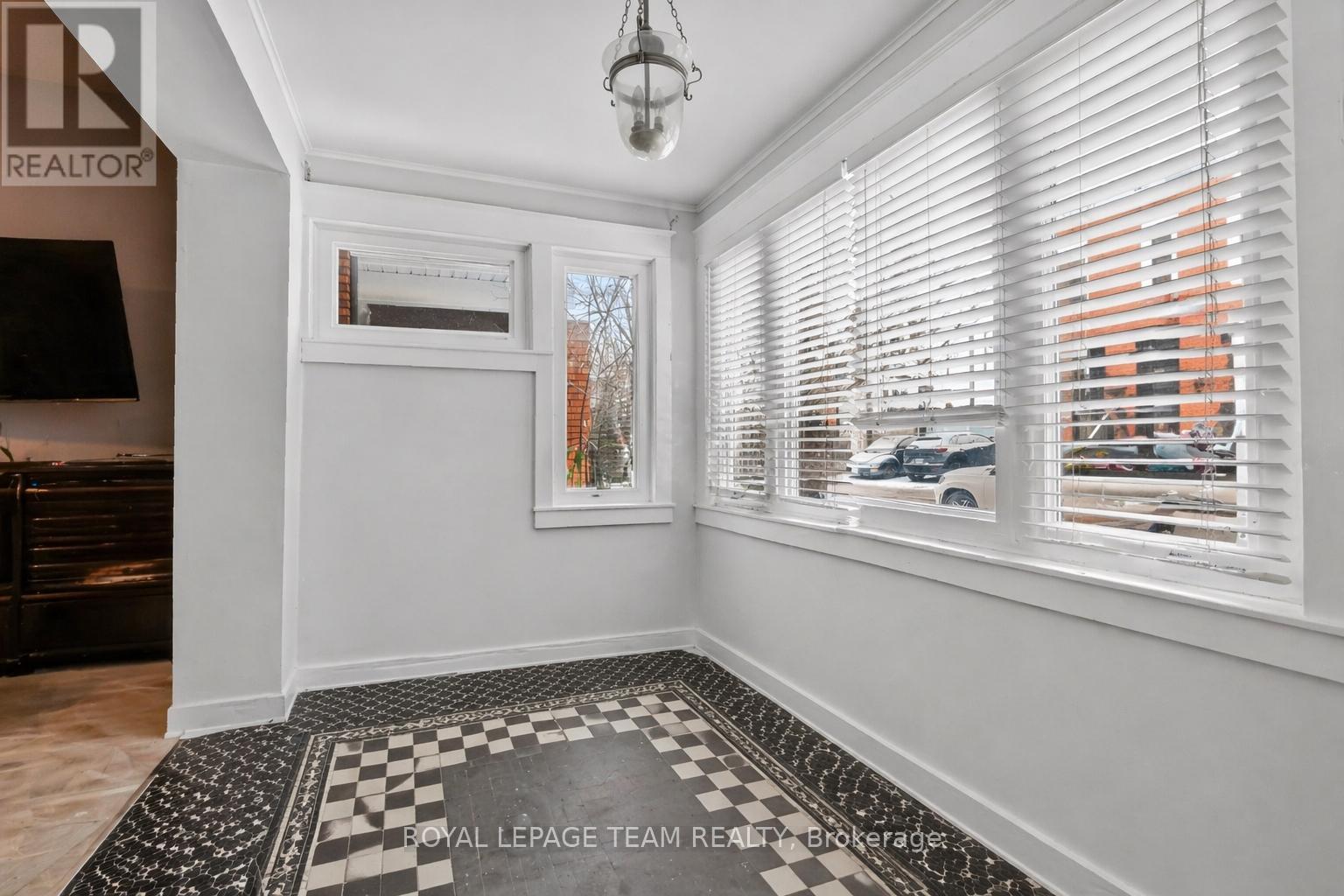 12 Lewis Street Property Photo 3