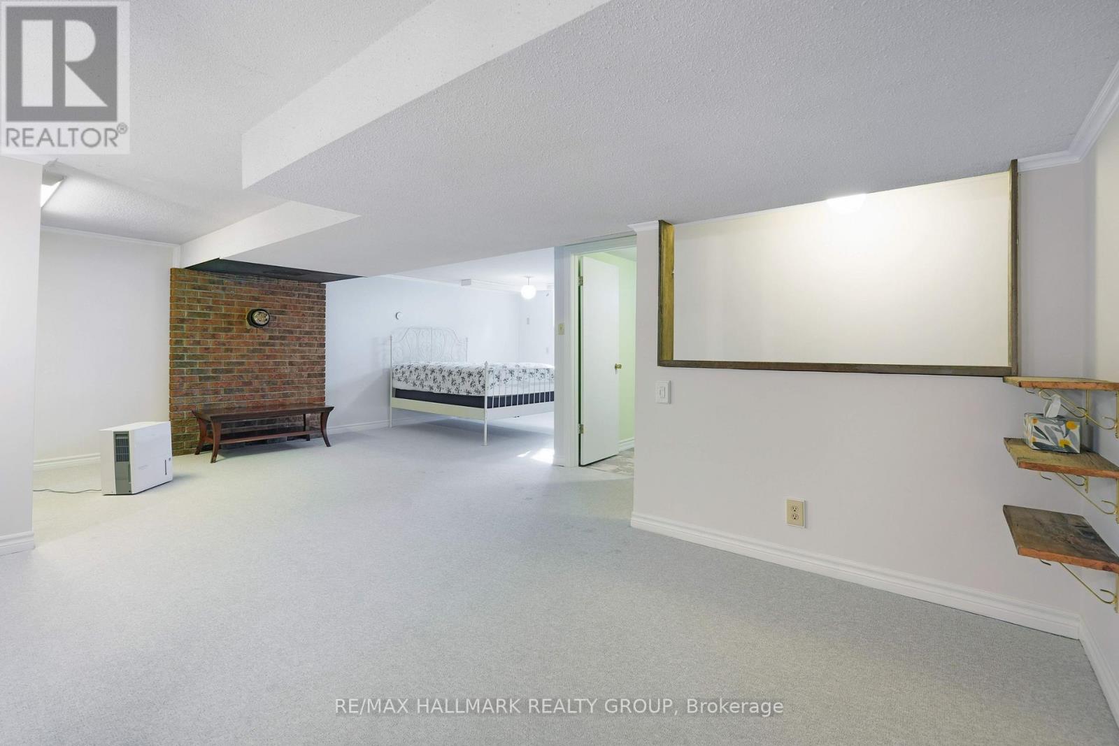 5758 Third Line Road N Property Photo 32