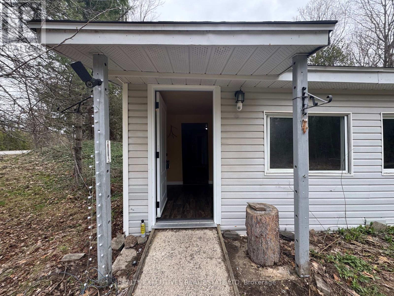 10146 509 Road N Property Photo 4