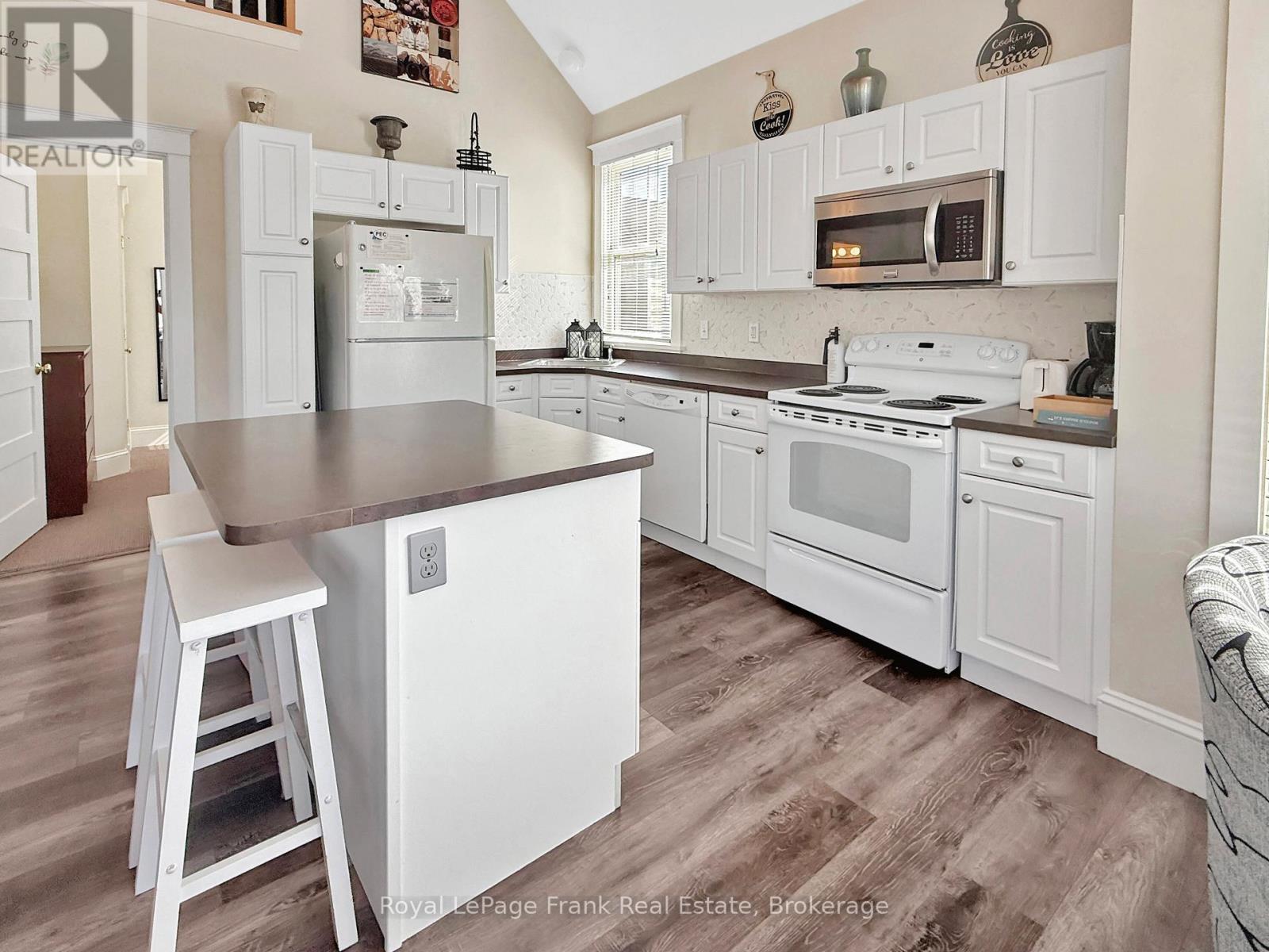34 Meadow View Lane Property Photo 6
