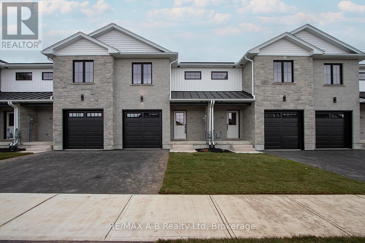 X13070562 Property Photo 1