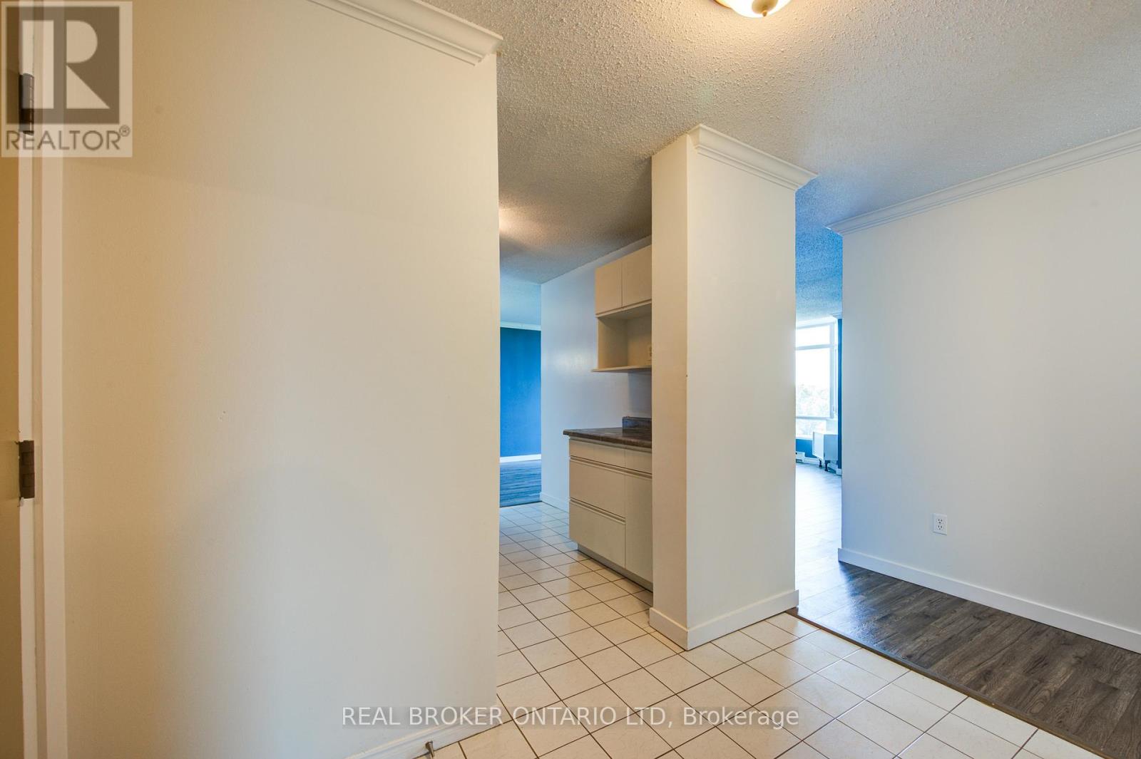 803 - 45 Pond Mills Road Property Photo 5