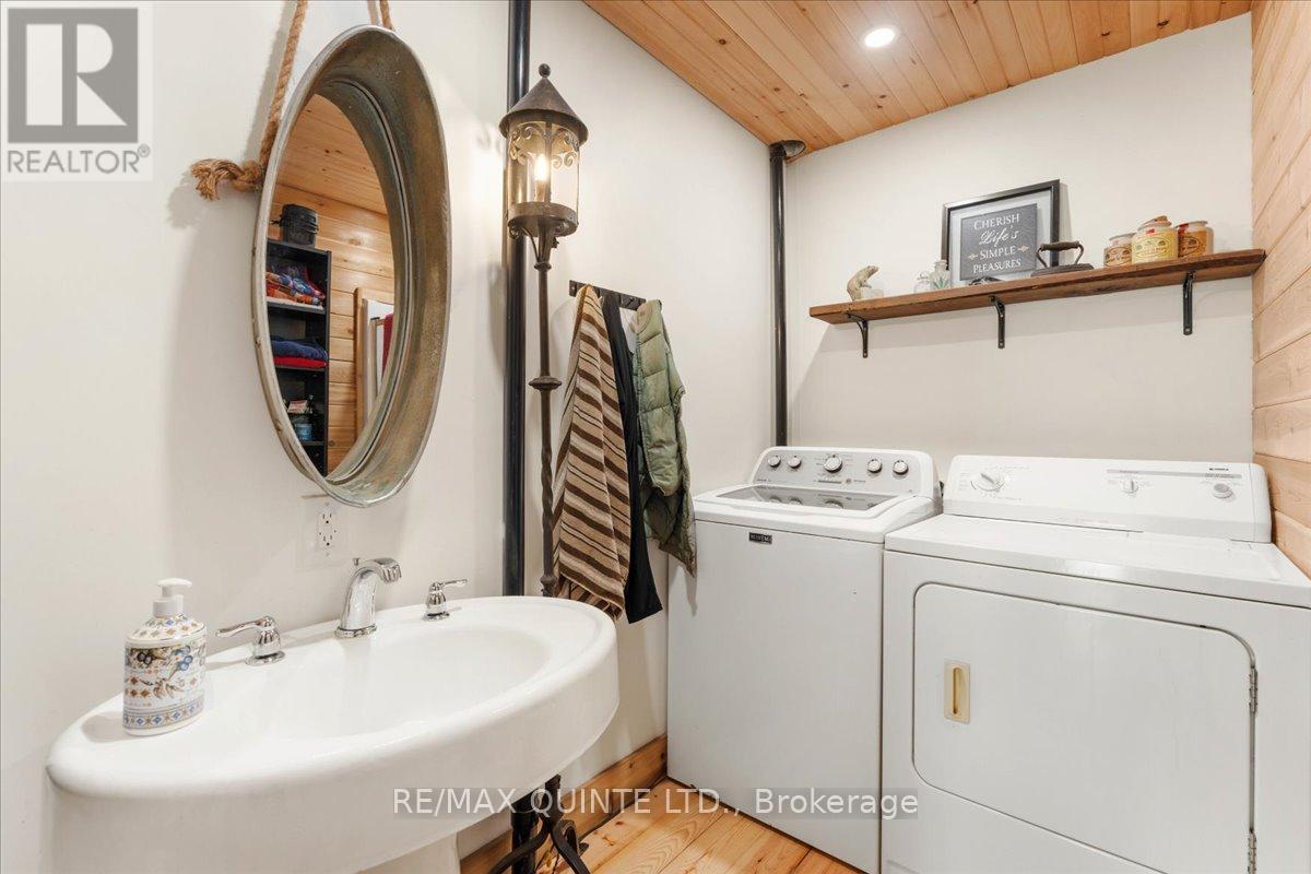 15775 Loyalist Parkway Property Photo 6