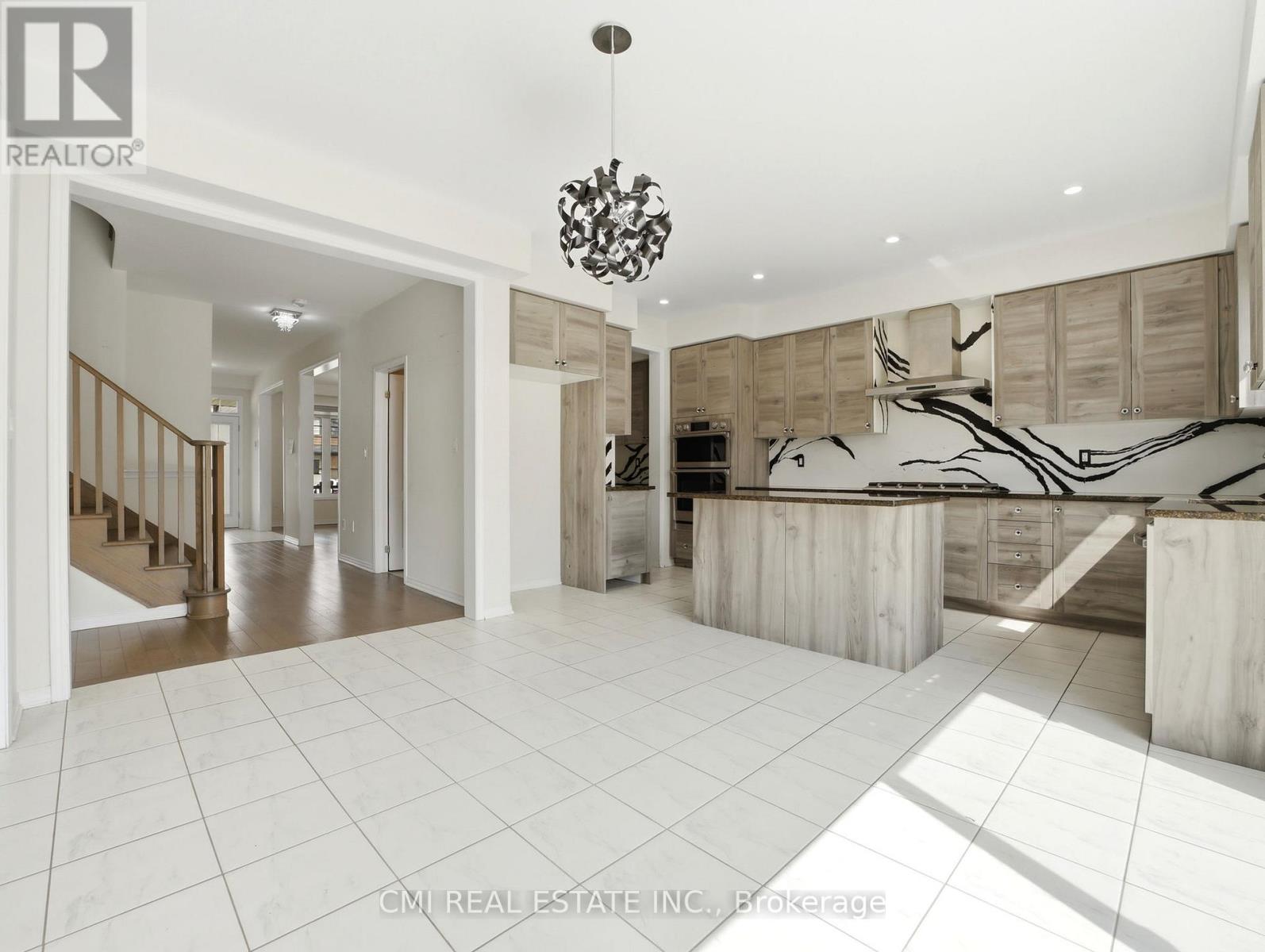 59 July Avenue Property Photo 7