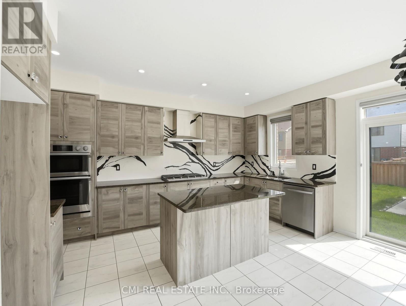 59 July Avenue Property Photo 11