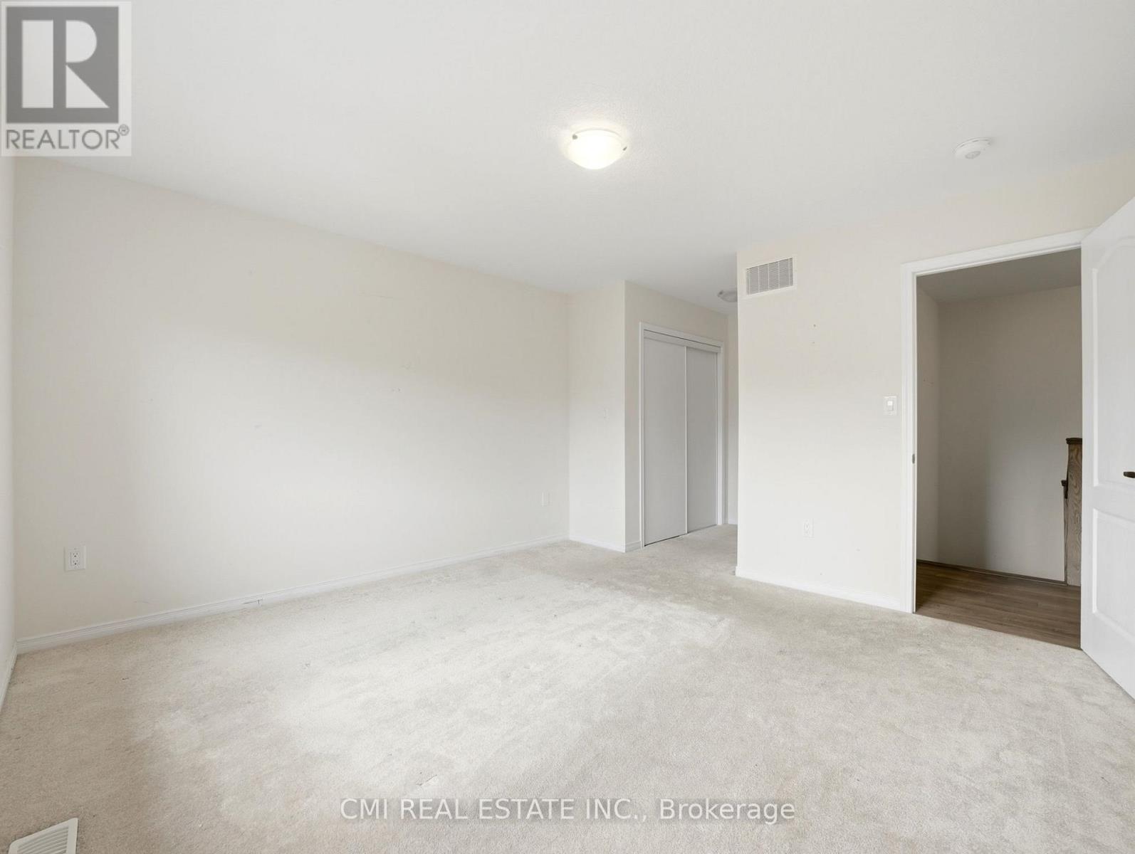 59 July Avenue Property Photo 23