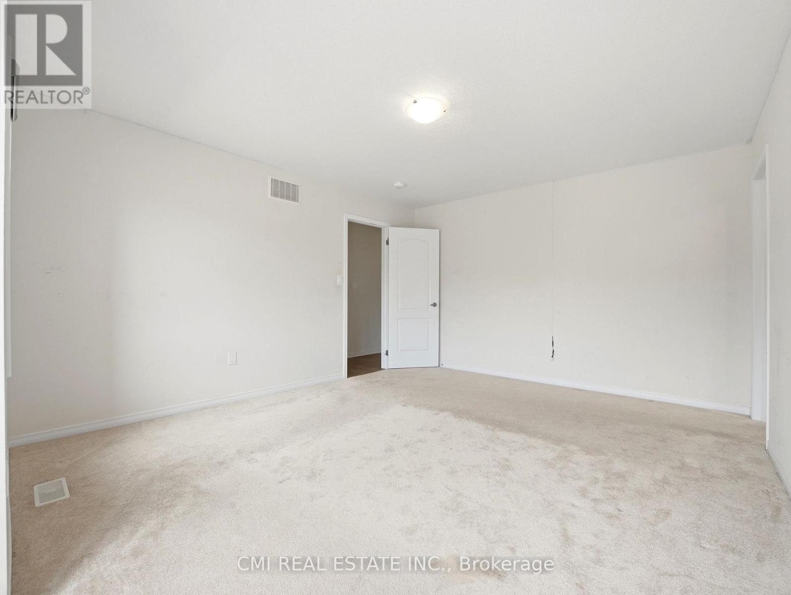 59 July Avenue Property Photo 25