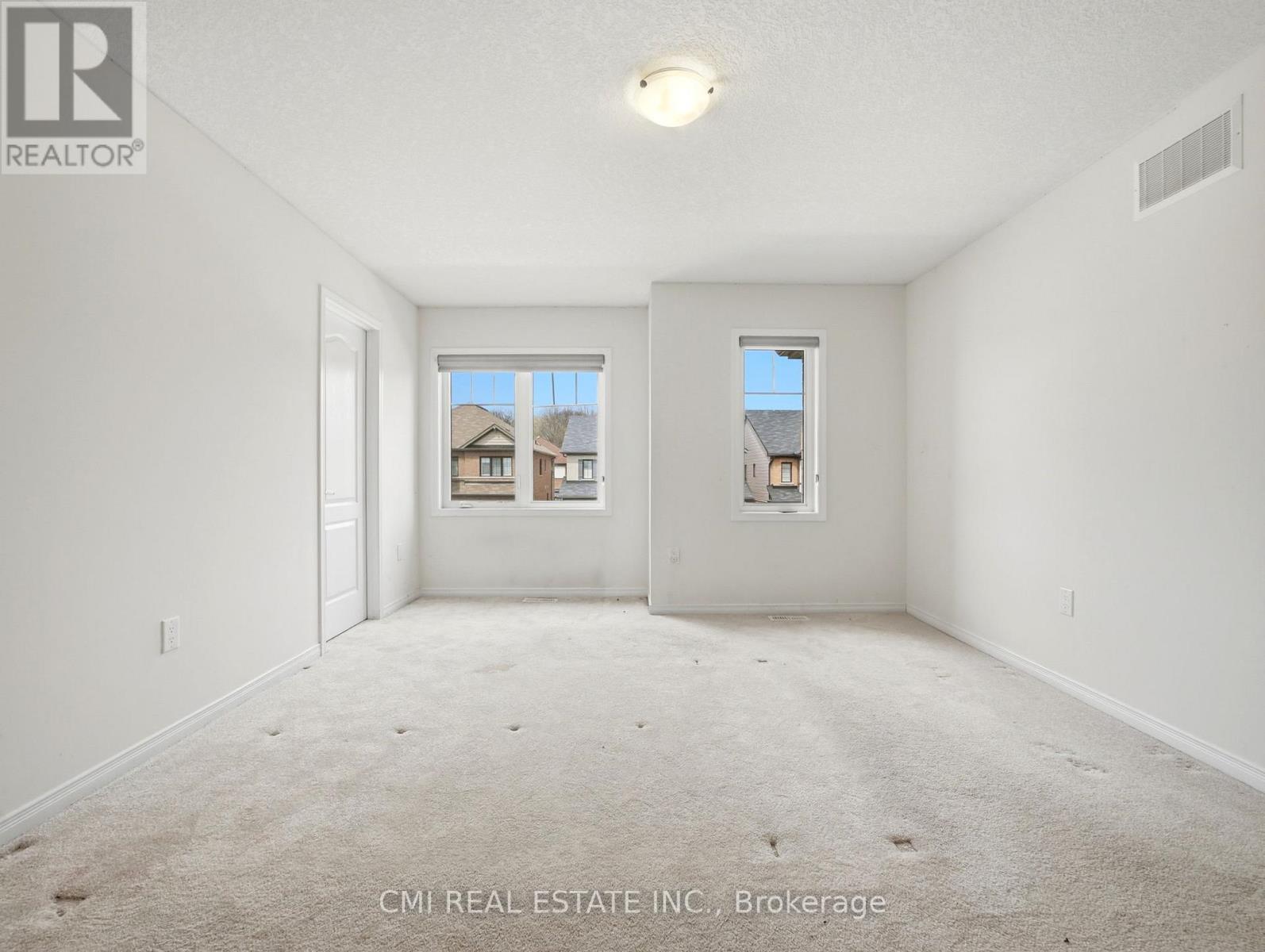 59 July Avenue Property Photo 27