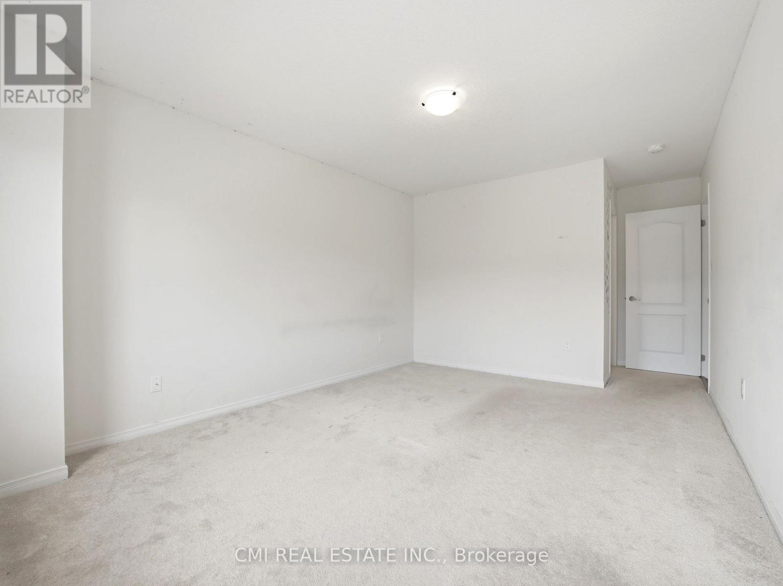 59 July Avenue Property Photo 31