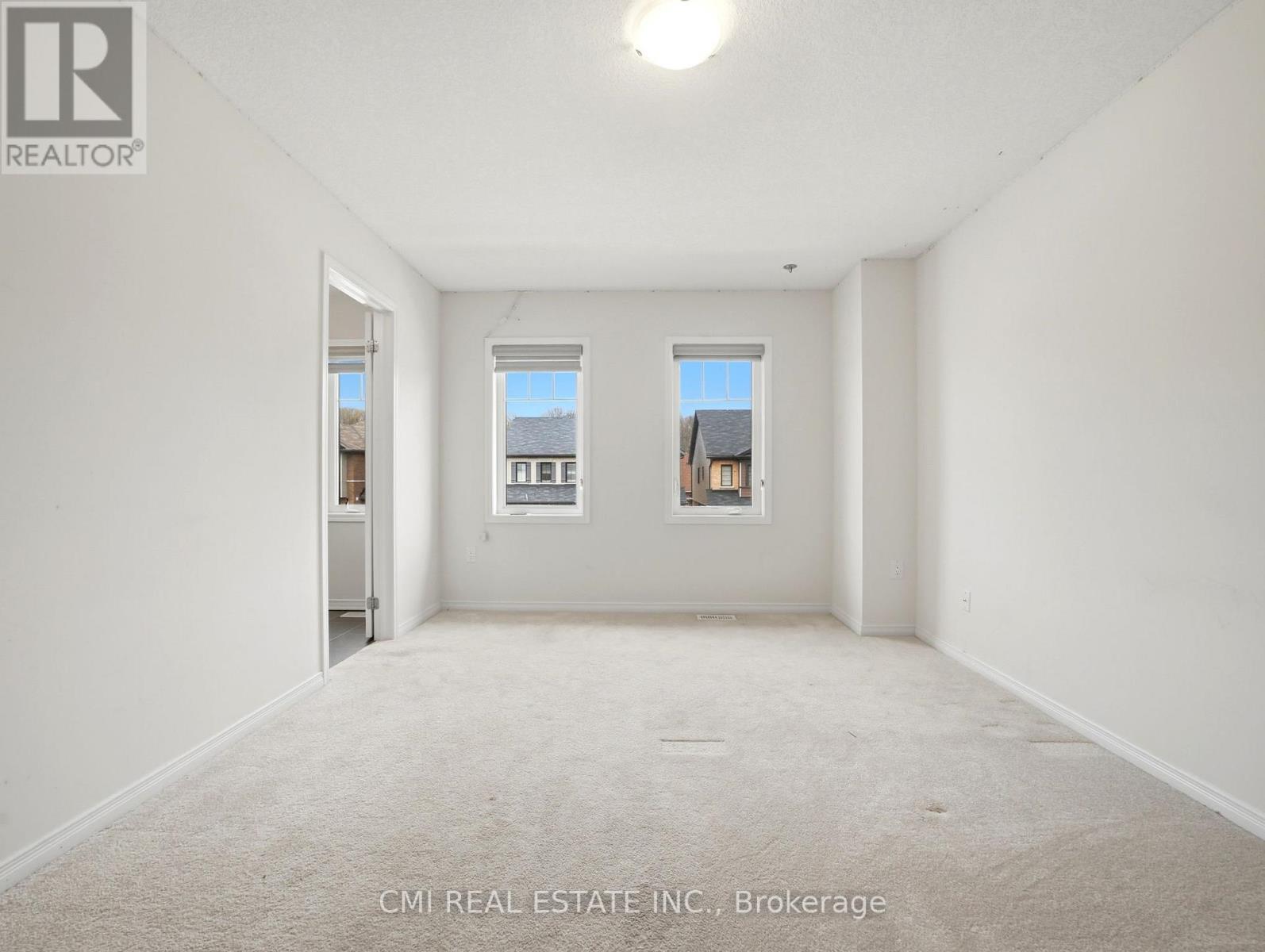 59 July Avenue Property Photo 32