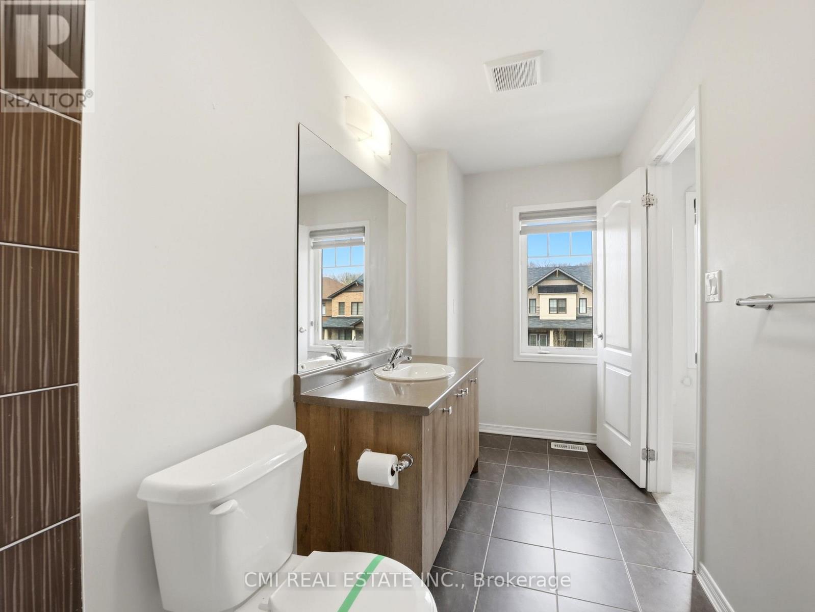 59 July Avenue Property Photo 40