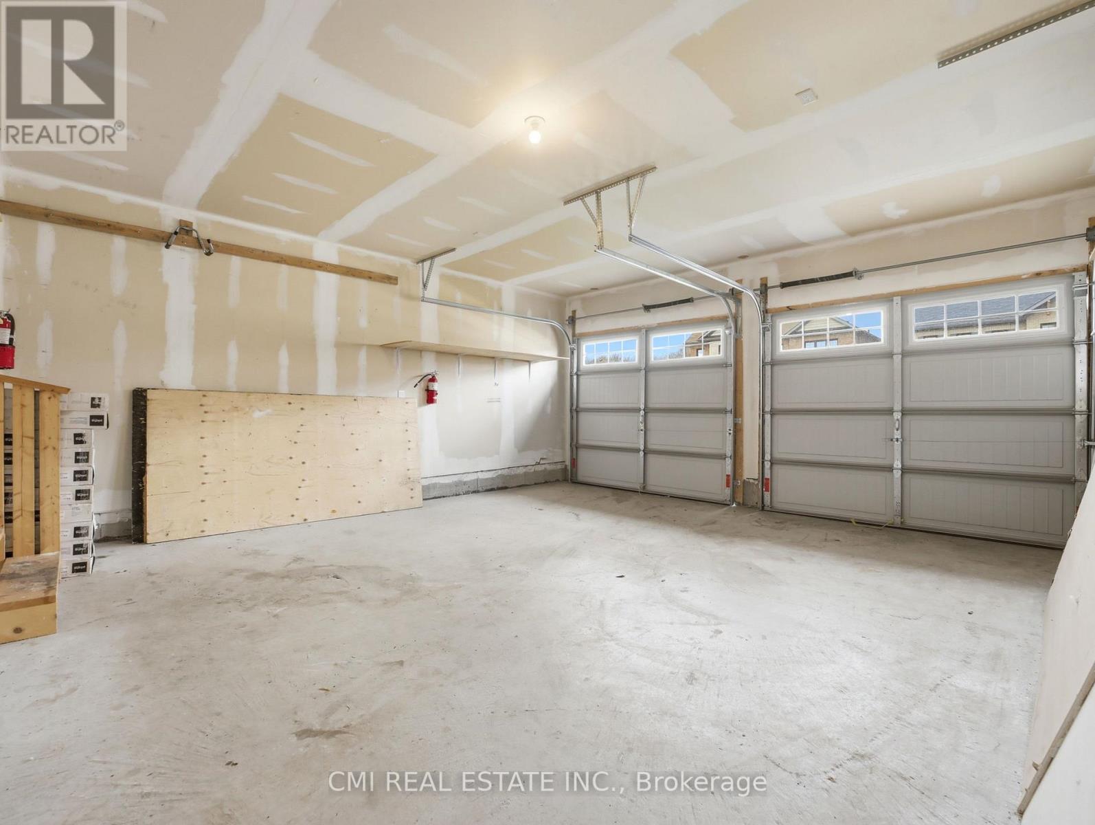 59 July Avenue Property Photo 45