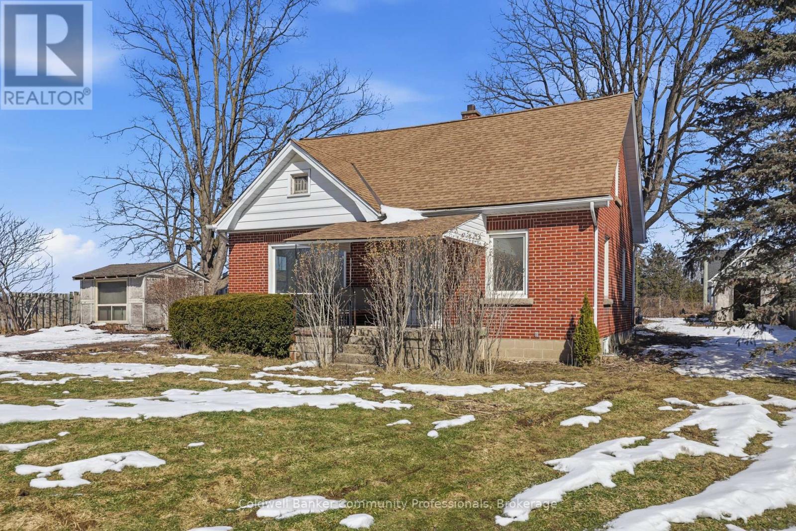 74 Freelton Road Property Photo 3