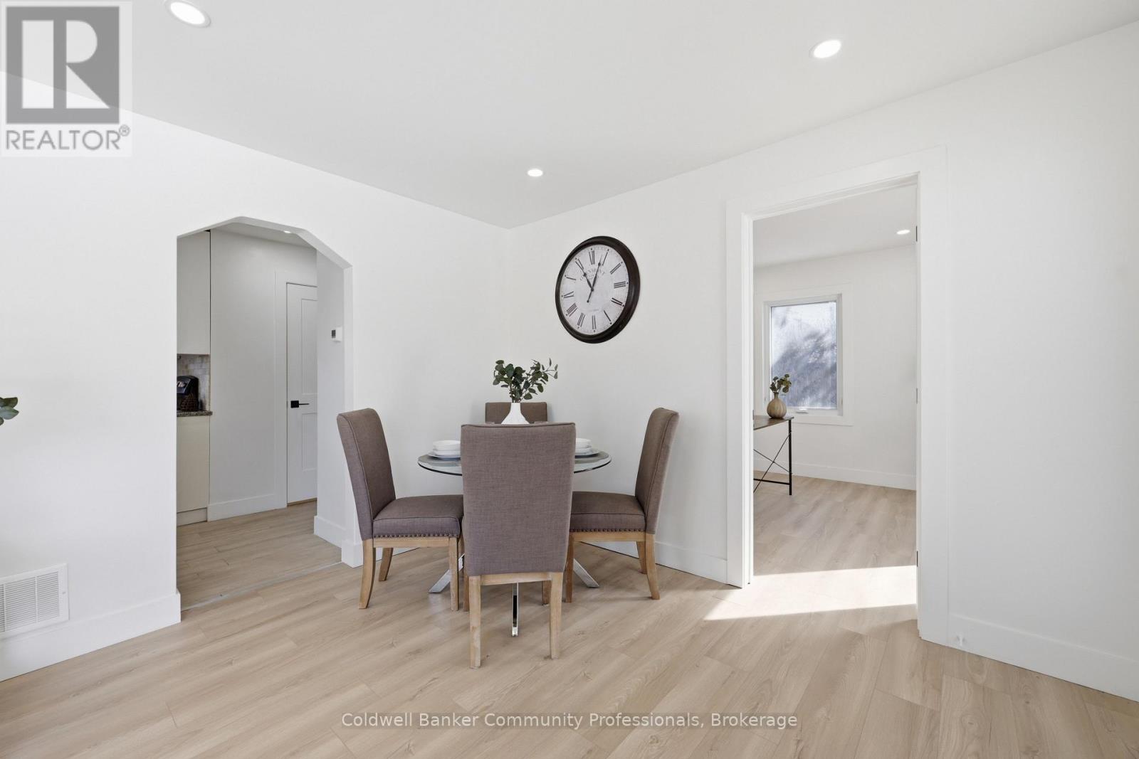 74 Freelton Road Property Photo 10
