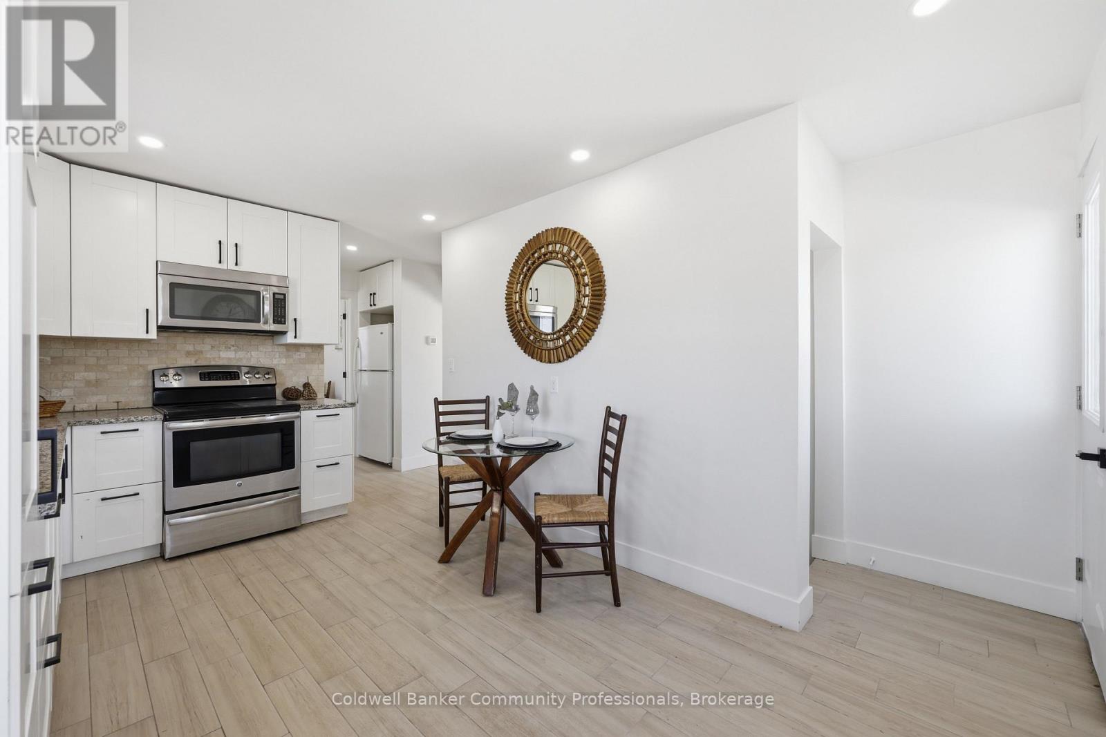 74 Freelton Road Property Photo 14
