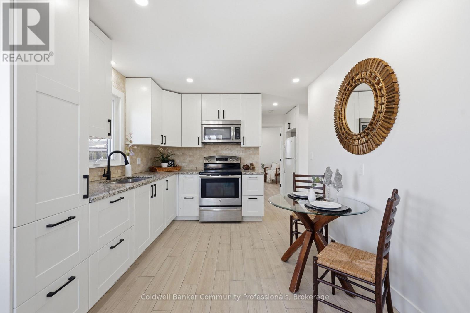 74 Freelton Road Property Photo 15