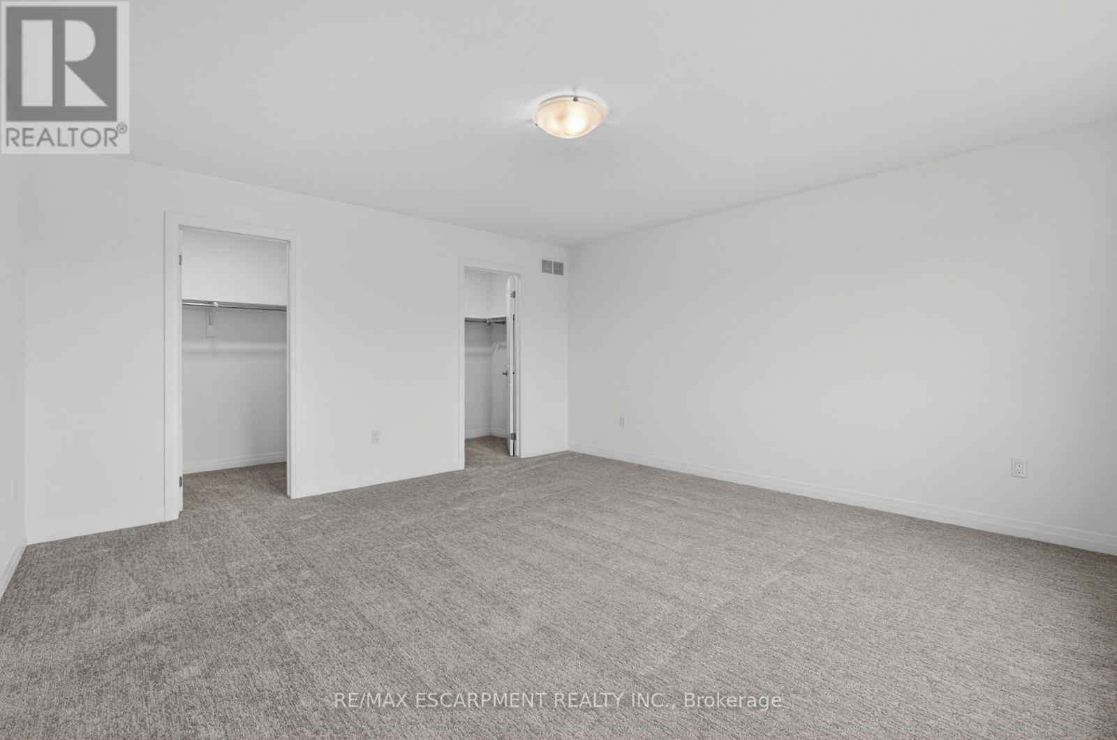 1034 Kraft Road N Property Photo 27