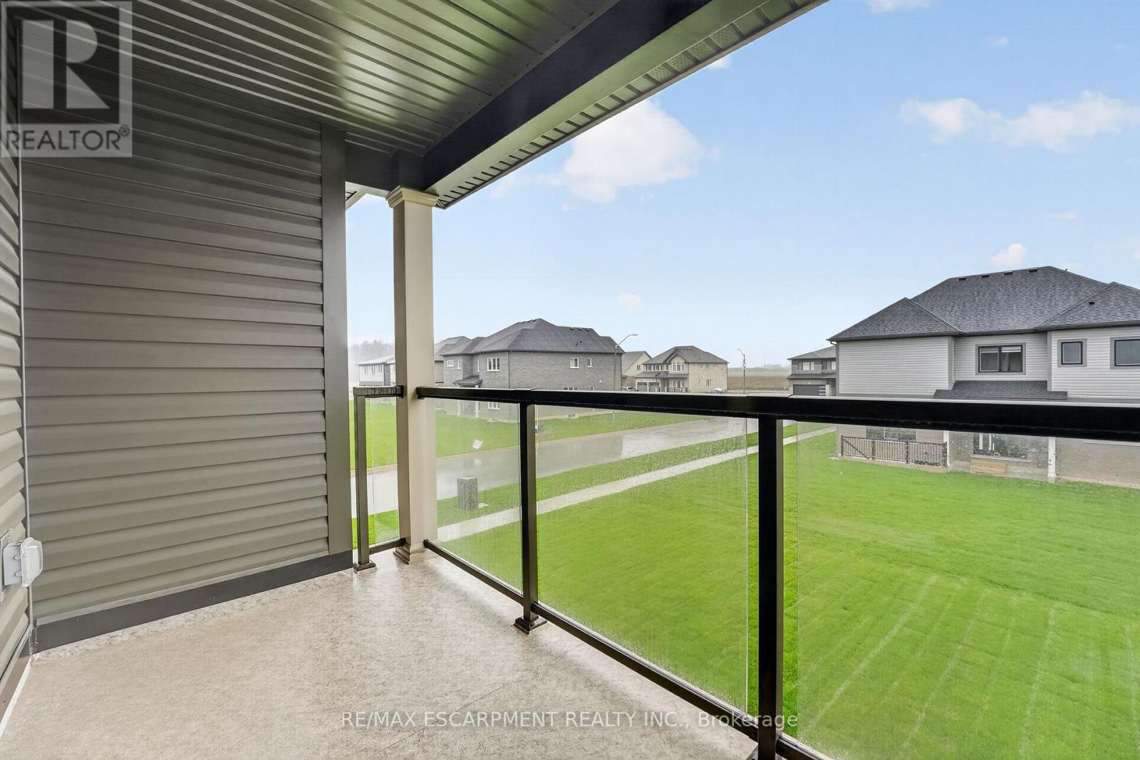 1034 Kraft Road N Property Photo 42