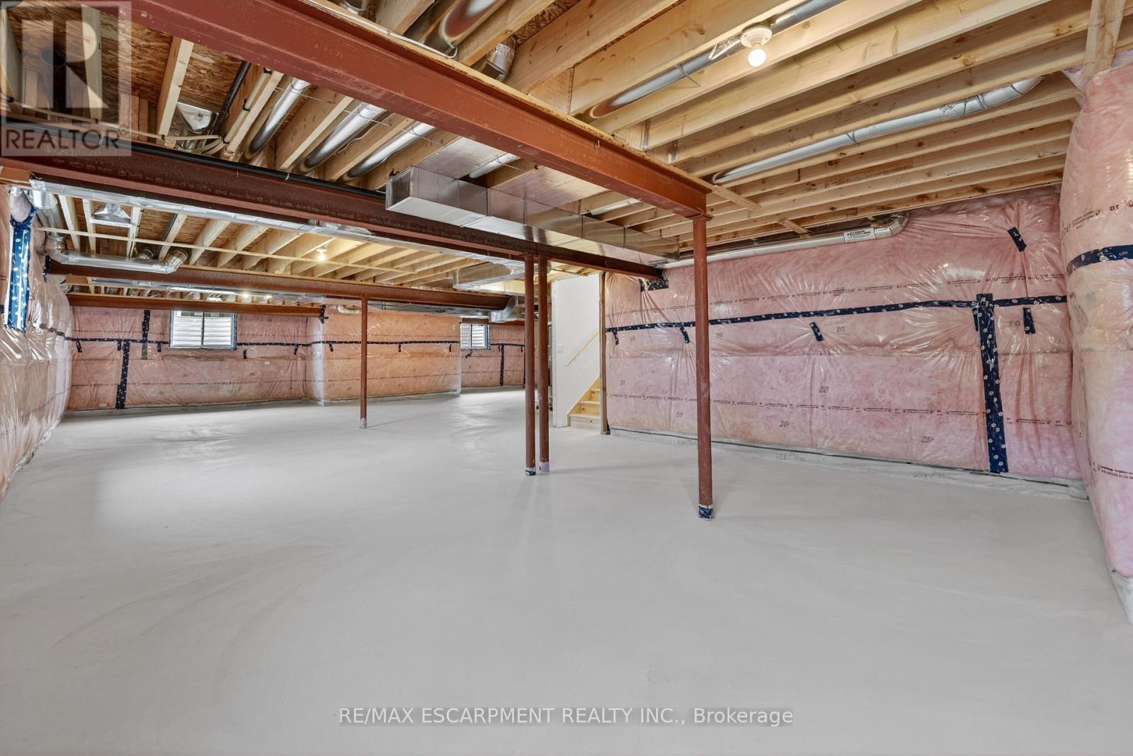 1034 Kraft Road N Property Photo 45