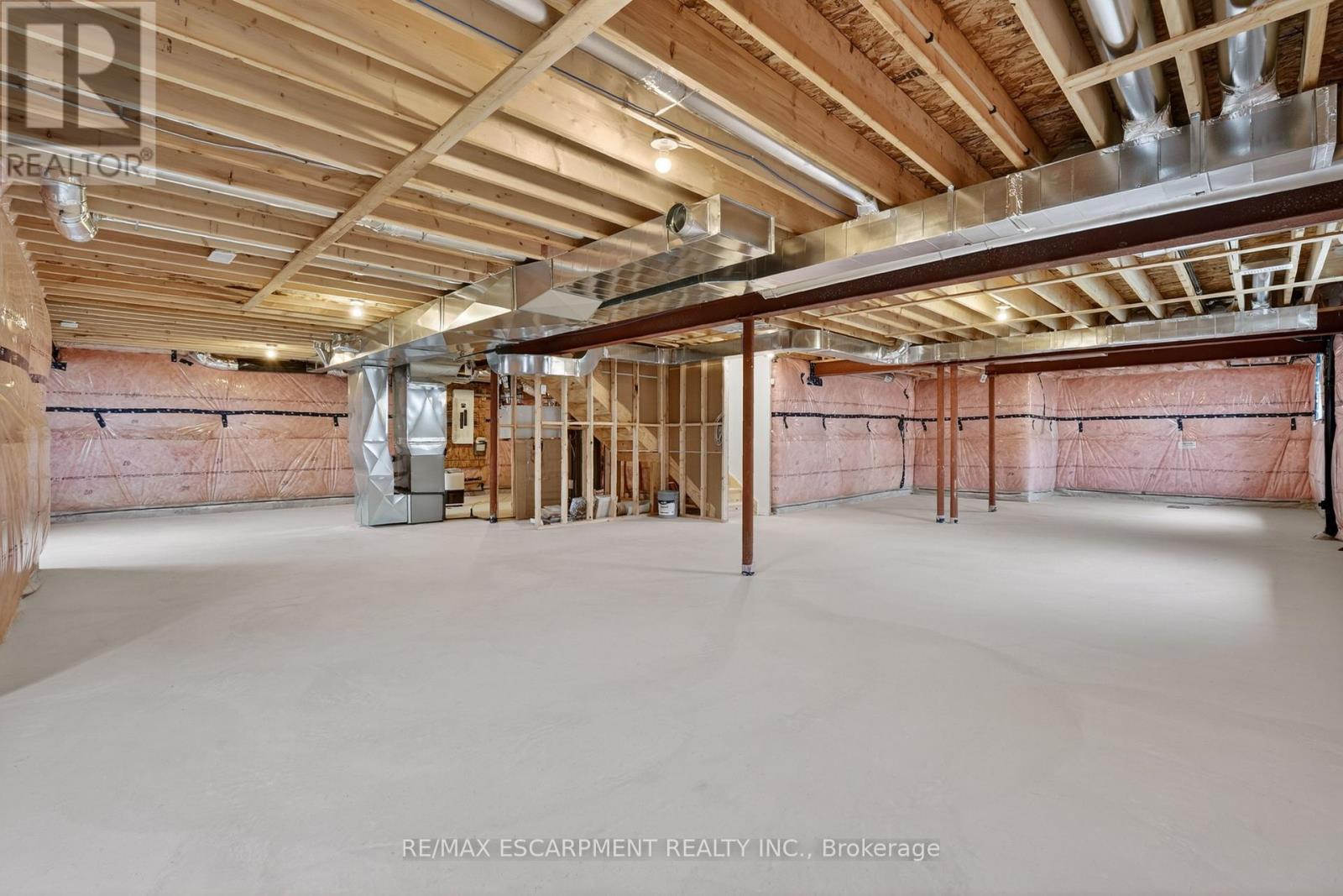 1034 Kraft Road N Property Photo 46